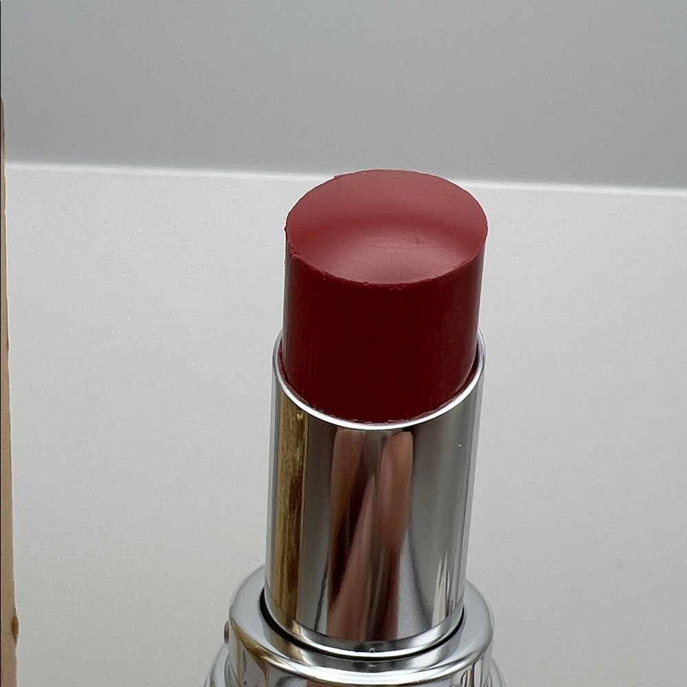 Yves Saint Laurent Loveshine Lip Oil Stick-Iconic Lip Color213 Pink Trip NWOT$45 - Picture 9 of 15